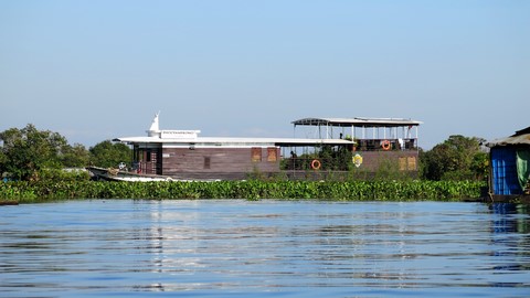 cambodge-immobilier-bateau-business-center-cambodia-location-vente-logement-maison-appartement-commerce-annonces-expatriation-hotel-gueshouse-kep-mer-informations-expatrié-plage-expat-siemreap-phnompenh.jpeg